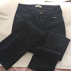 Sz 9 l.e.i  Jeans Ashley Trouble nwot
